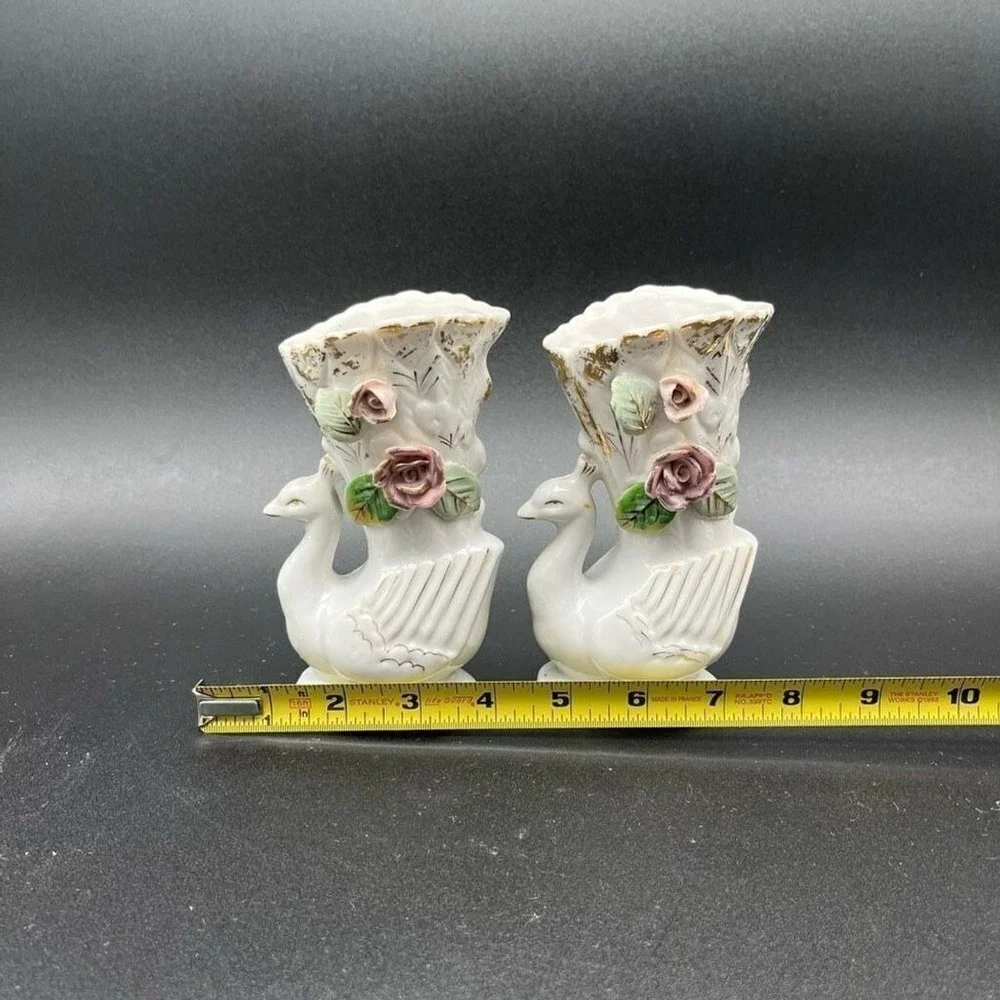 Vintage‎ Peacock Vase Set of 2 Porcelain With Applied Flowers Roses Gold Accent - Picture 8 of 16